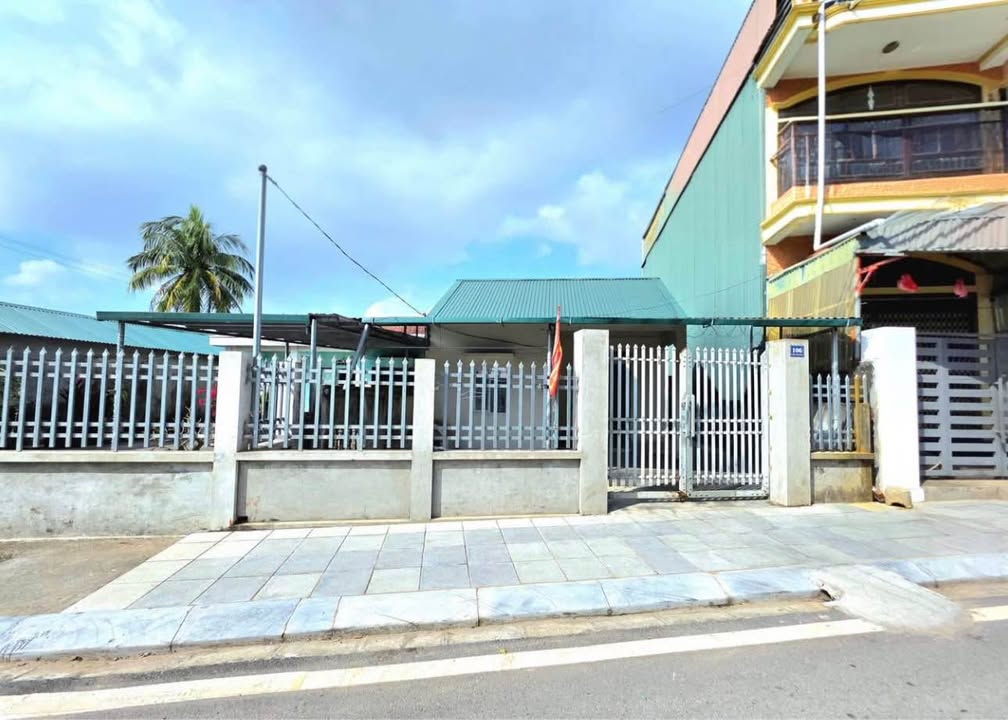 Nhà cấp 4 Hồng Phong Đông Triều 218m² giá 2 tỷ - Cơ hội đầu tư hiếm có!