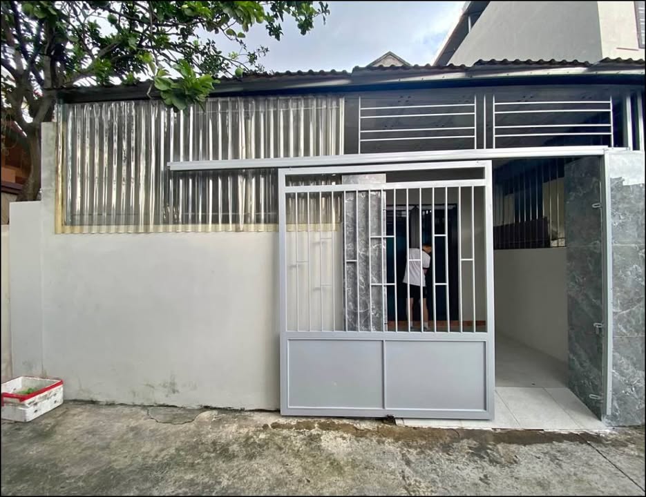 Nhà C4 Cẩm Trung, Quảng Ninh 89m² giá 2.1 tỷ - Nhà sạch, ở ngay!