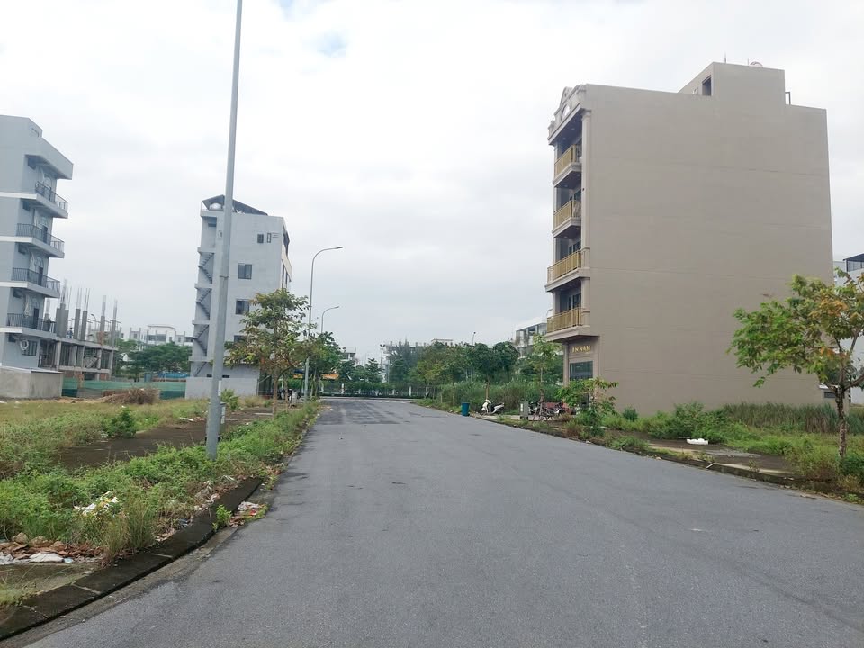 Đất nền Lô góc FPT - Hòa Hải 119m² giá 8 tỷ - Tiềm năng đầu tư hấp dẫn!