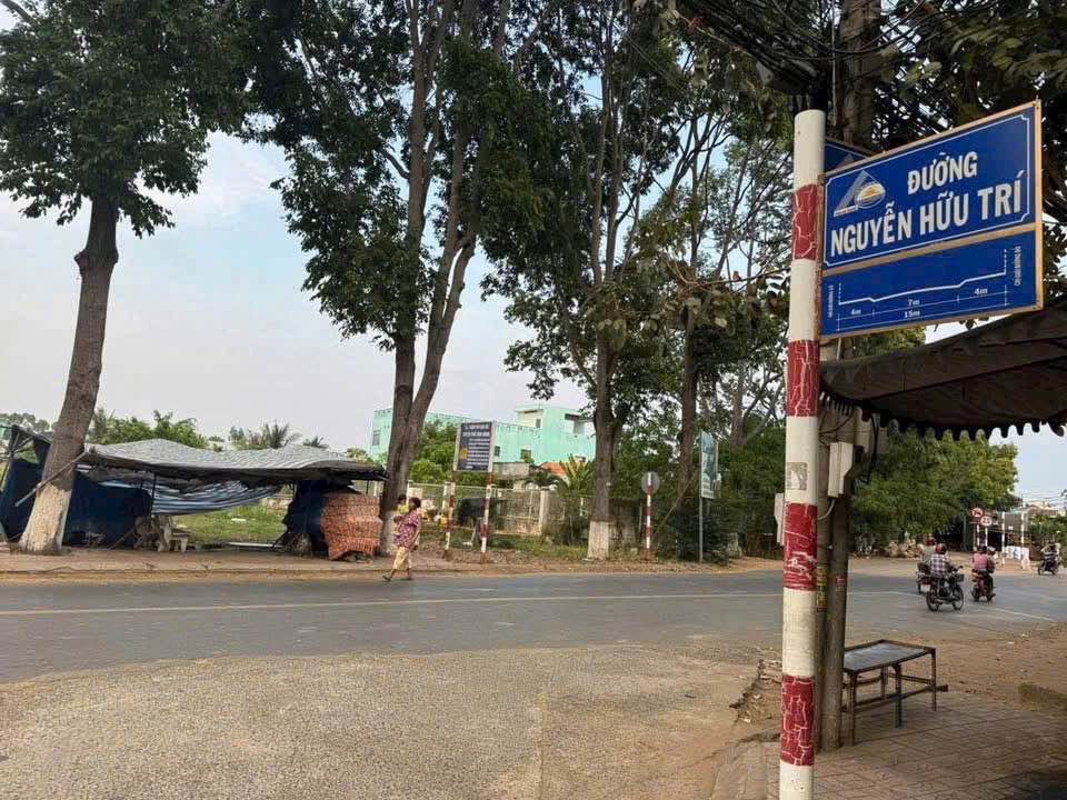 Nhà mặt tiền đường Nguyễn Hữu Trí, Châu Đốc 78m² giá 1.6 tỷ - Sẵn sàng vào ở ngay!