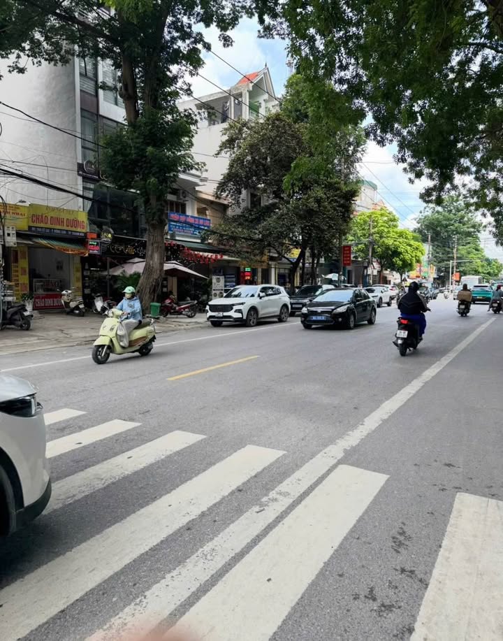 Nhà mặt tiền đường Lê Lai, phường Đông Hương, 99m² giá 10 tỷ - Cơ hội đầu tư sinh lời cao!