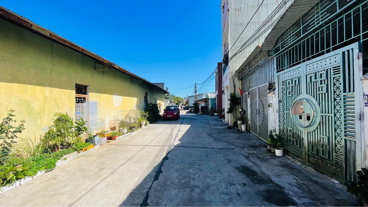 Đất nền góc 2 mặt tiền hẻm chính Vạn Kiếp, Thống Nhất, Pleiku 130m² giá 1.75 tỷ - Cơ hội đầu tư hấp dẫn!