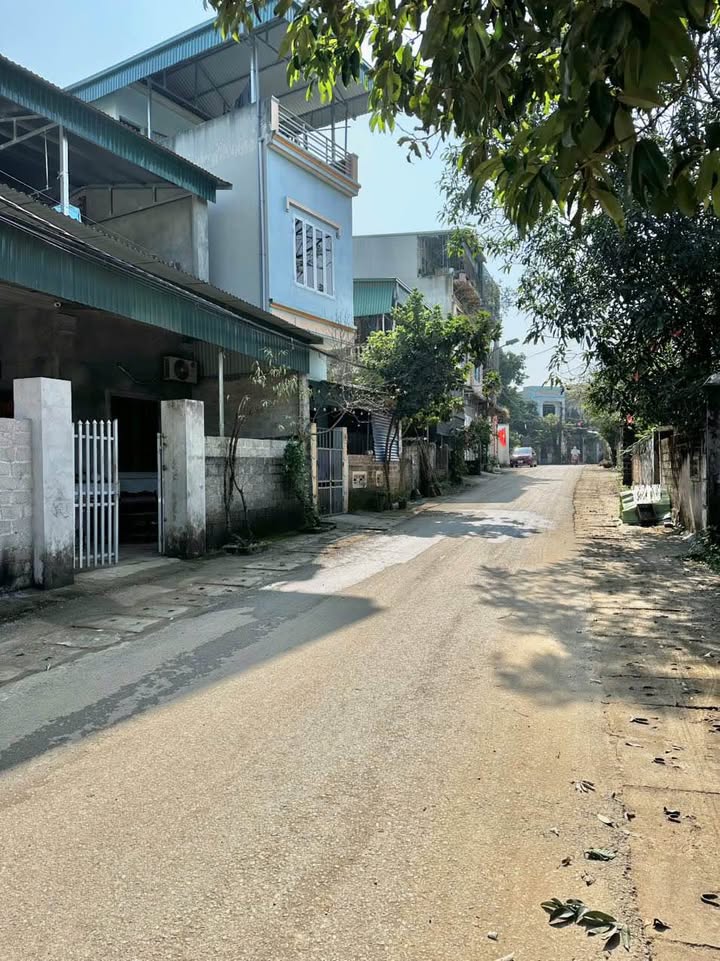 Đất thổ cư Dân Chủ Hòa Bình 84m² giá 1.1 tỷ - Đường rộng, tiện lợi!