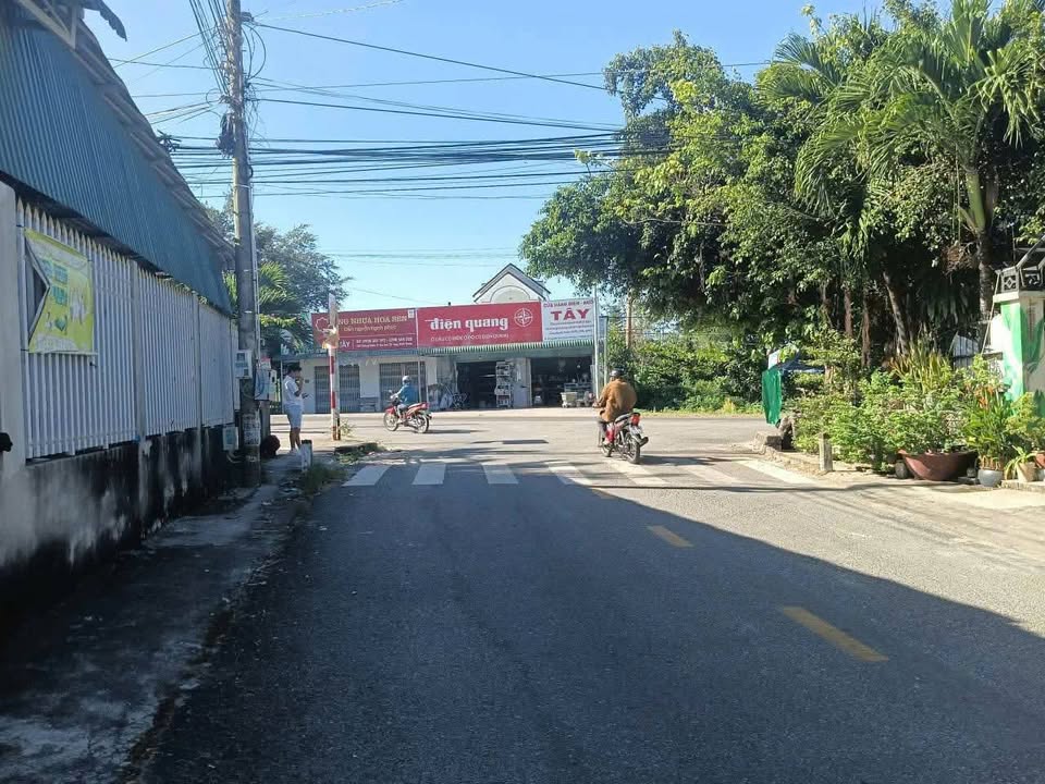 Lô đất mặt tiền đường Lê Văn Tám, 737m² giá 4.95 tỷ - Cơ hội đầu tư tuyệt vời!