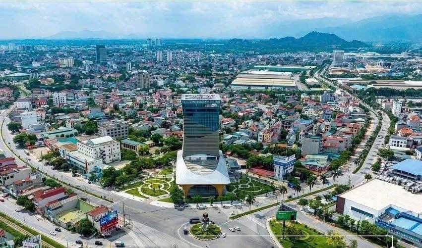 Đất mặt phố Mê Linh 90m² giá 8 tỷ - Đang cho thuê 11 triệu/tháng!