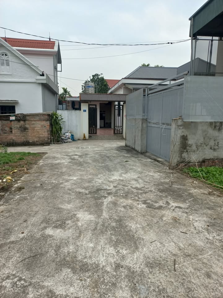 Đất Tích Giang, Phúc Thọ 125m² giá 2 tỷ - Nhà 2 tầng kiên cố, ô tô tránh!