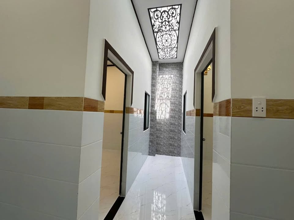 Nhà đất phường Ninh Thạnh, Tây Ninh 160m² giá 1.55 tỷ - Thiết kế hiện đại, nội thất cơ bản tặng kèm!