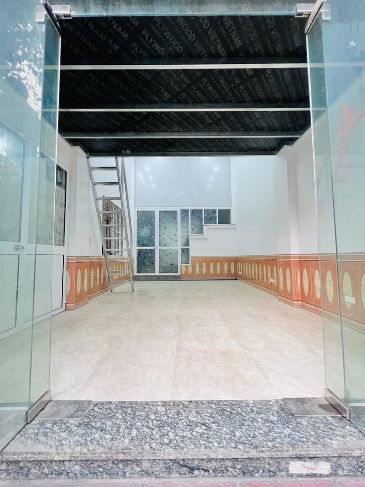 Nhà cho thuê ngõ 806 Kim Giang, 30m² giá 3.5 triệu - Cơ hội thuê ngay!