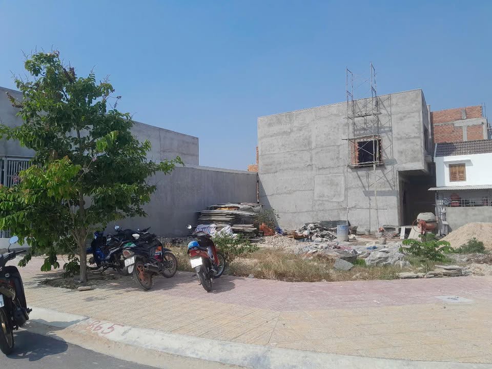 Đất nền Vạn Phú, Vạn Ninh 198m² giá chỉ 2.97 tỷ - Cơ hội đầu tư tuyệt vời!