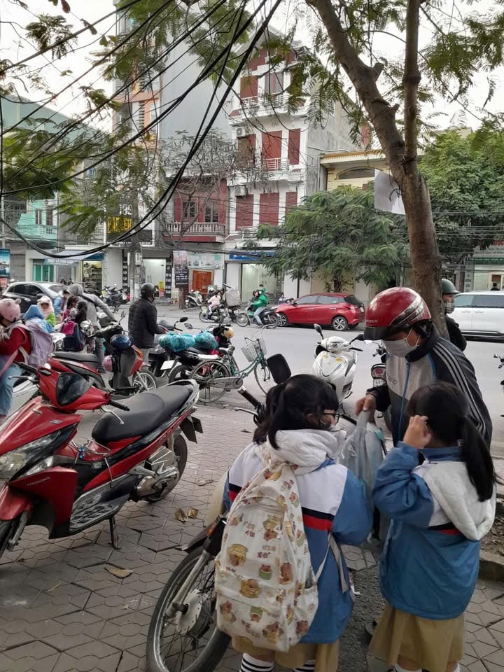 Bán nhà mặt đường Tôn Đức Thắng, Sở Dầu, 60.8m² giá 8.6 tỷ - Kinh doanh cực tốt!