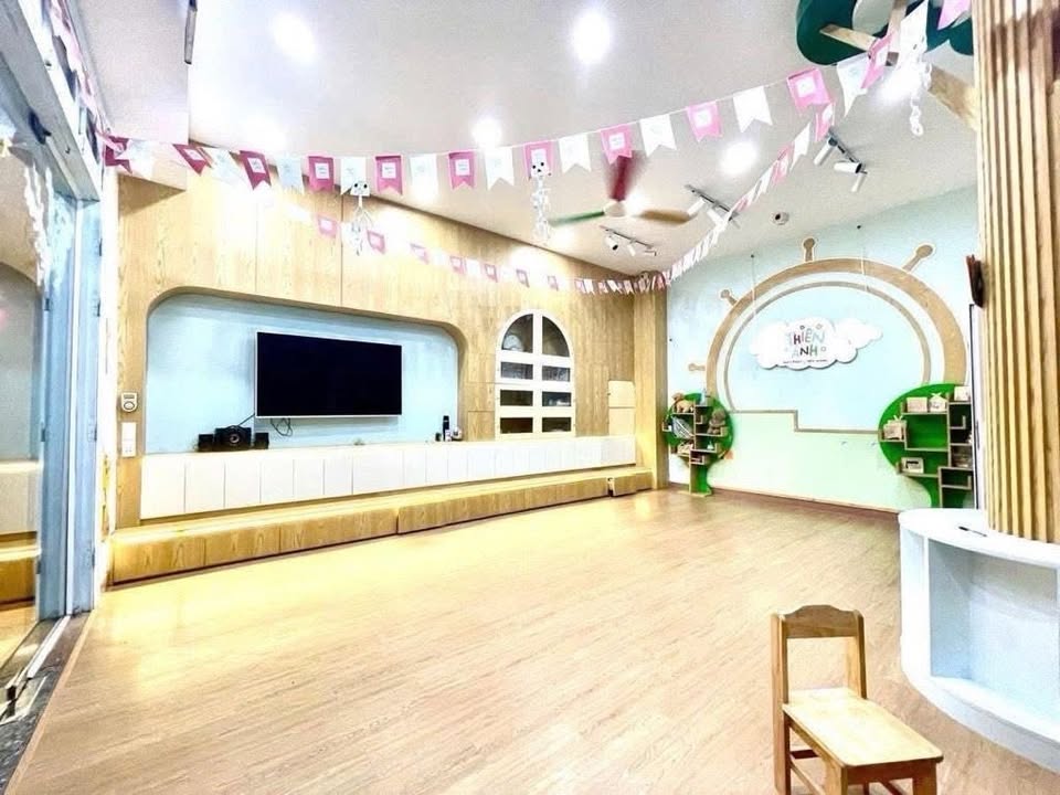 Bán nhà mặt phố Nguyễn Chí Thanh 50m² - Kinh doanh đắc địa, ô tô tránh nhau!