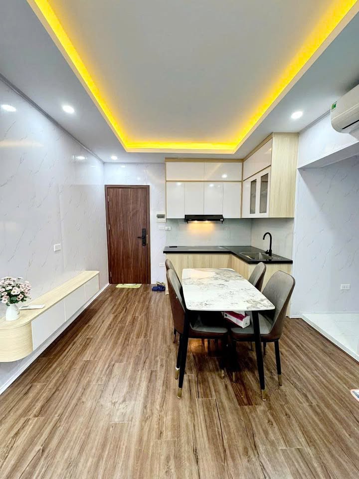 Căn hộ Thanh Nhàn - Hai Bà Trưng 70m² giá 3.5 tỷ - Sổ đỏ chính chủ, vào ở ngay!