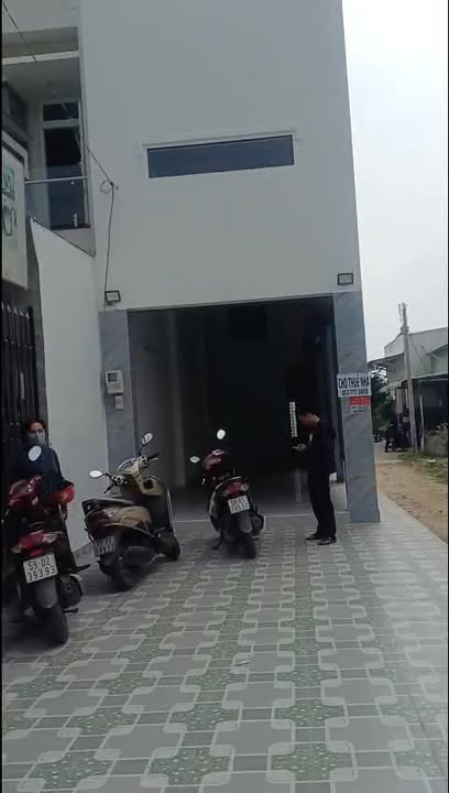 Nhà mặt tiền đường Lại Hùng Cường, Vĩnh Lộc B 120m² giá 10 triệu - Tiện kinh doanh sinh lời!