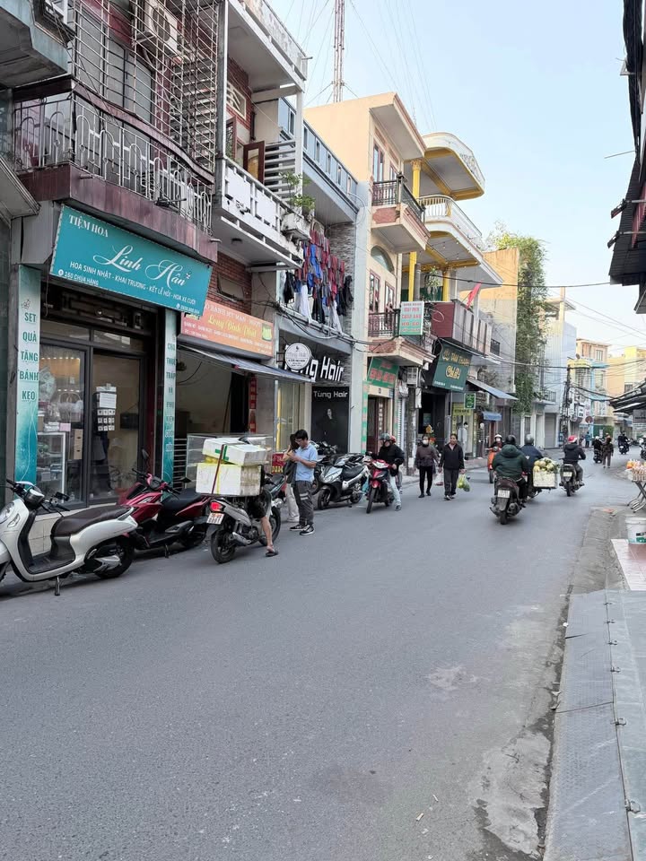 Cho thuê nhà mặt tiền đường Chùa Hàng, quận Lê Chân, 48m² - Thích hợp kinh doanh spa mini, nail!