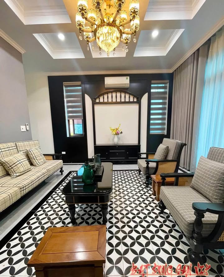 Nhà 3 tầng mặt đường Hoa Lư, Ninh Mỹ, 135m² - Vị trí kinh doanh đắc địa!