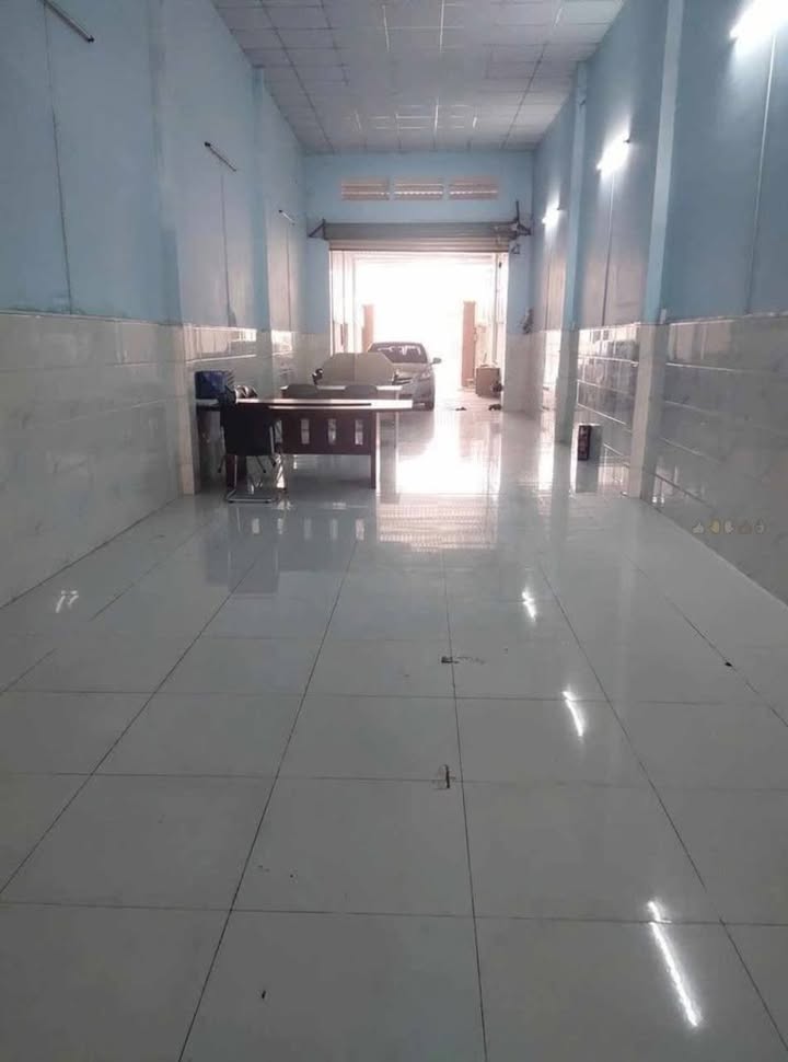 Nhà mặt tiền kinh doanh Tô Ký, Hóc Môn 180m² giá 16.5 tỷ - Đầu tư sinh lời ngay!