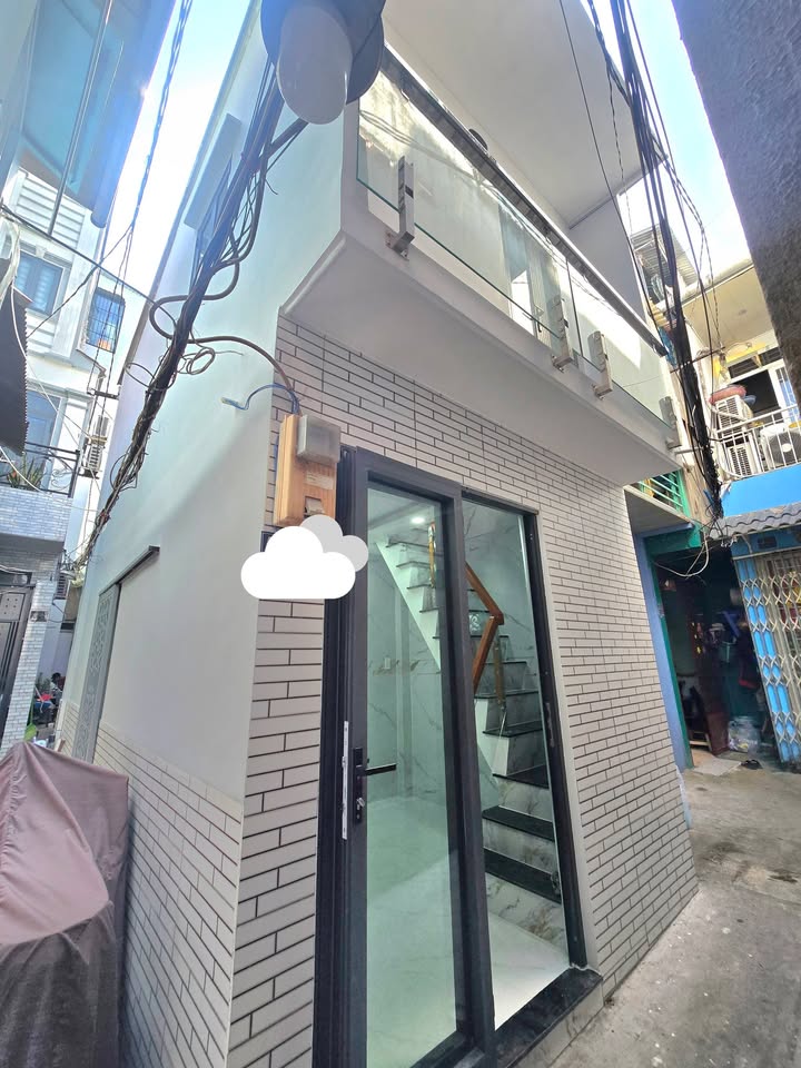 Nhà bán Quận 4 - Đường Đoàn Văn Bơ 16m² giá 2.55 tỷ - Sẵn sàng vào ở ngay!