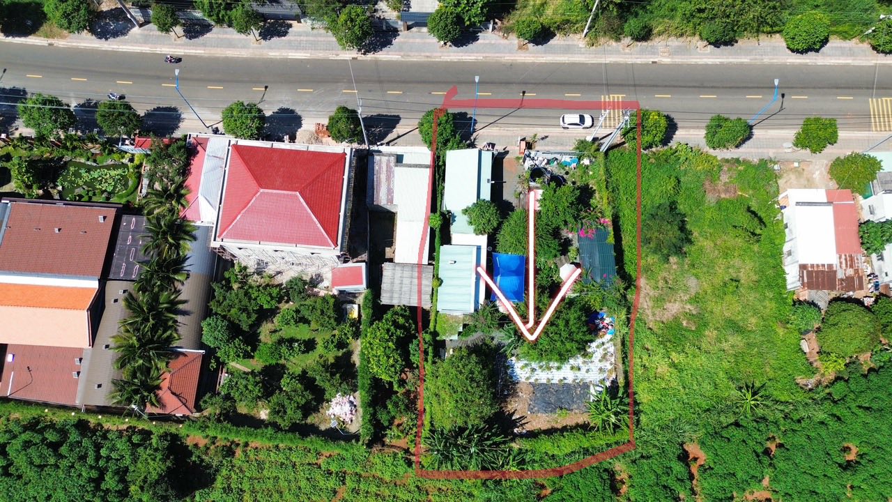 Đất nền mặt tiền đường Lê Duẩn, Đất Đỏ 860m² giá 6.9 tỷ - Cần bán gấp!