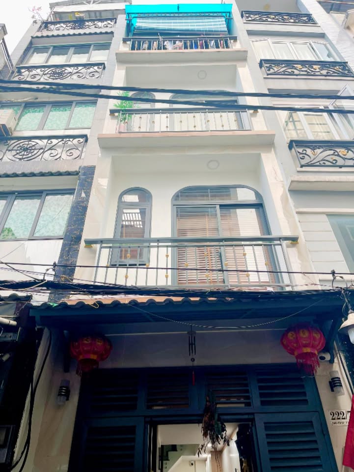 Nhà đẹp 4 tầng Đoàn Văn Bơ, quận 4, 27m² giá 6.499 tỷ - Sẵn sàng vào ở!