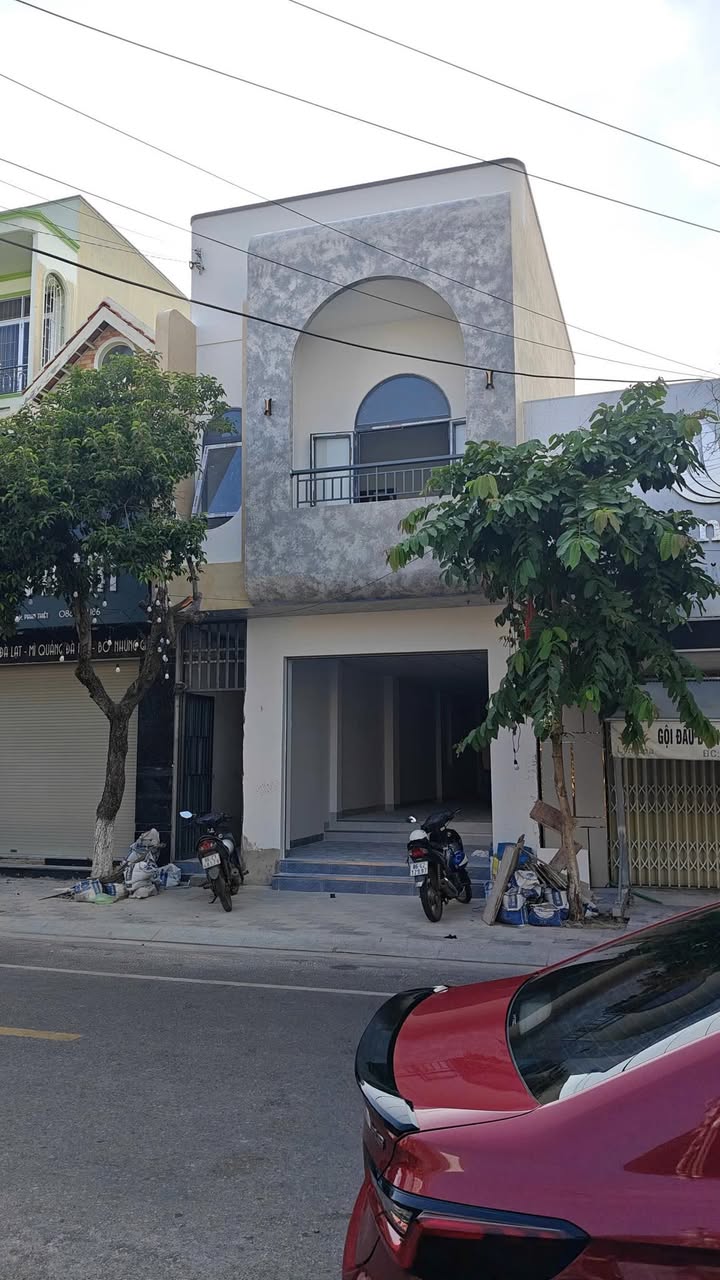 Cho thuê tầng trệt mặt tiền đường Tuyên Quang, Phan Thiết, 80m² - Kinh doanh thuận lợi!