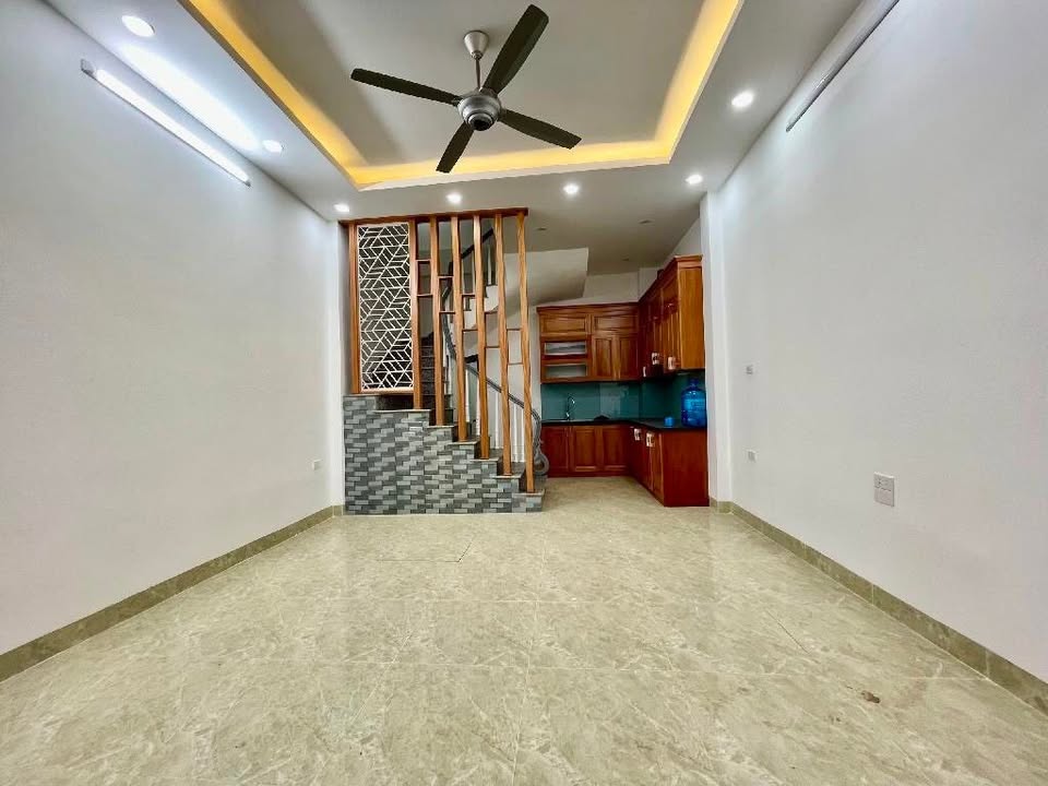 Nhà 6 tầng Doãn Kế Thiện, Mai Dịch, Cầu Giấy 37m² giá 11 tỷ - Sẵn sàng vào ở!