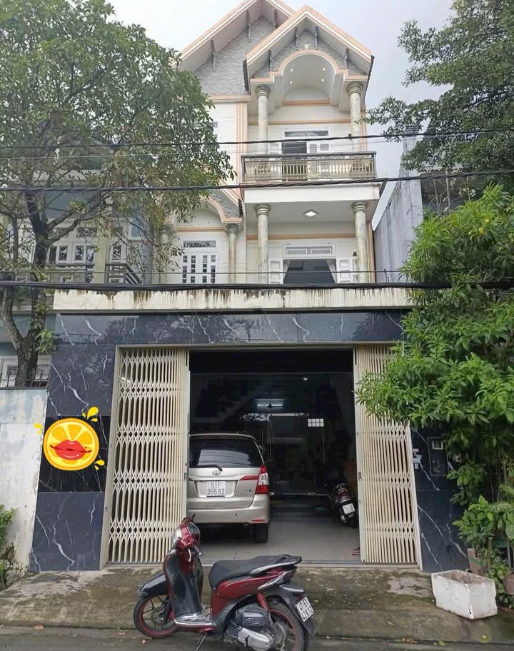 Nhà phố Thới Tam Thôn 90m² giá 6 tỷ - Mặt tiền đường nhựa thuận tiện!