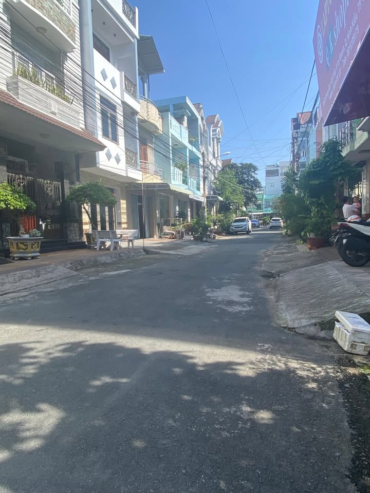 Nhà 1 trệt 2 lầu đường B25, phường An Bình, quận Ninh Kiều 77.63m² giá 5 tỷ - Sổ hồng hoàn công!