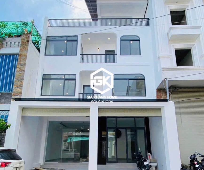 Nhà nguyên căn phố Trần Khánh Dư, Nha Trang 500m² giá 45 triệu - Mặt tiền kinh doanh lý tưởng!