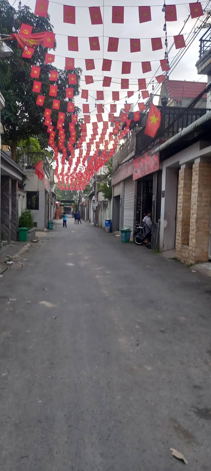 Đất Dĩ An 84.2m² giá 5.5 tỷ - Vị trí trung tâm, tiện ích đầy đủ!