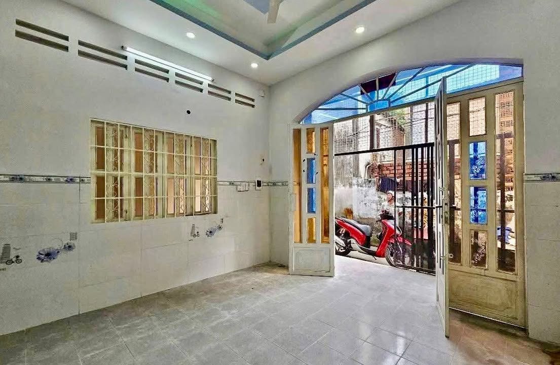Nhà riêng Lái Thiêu, Thuận An 57m² giá 2.2 tỷ - Tiện ích đầy đủ, sẵn sàng cho thuê!