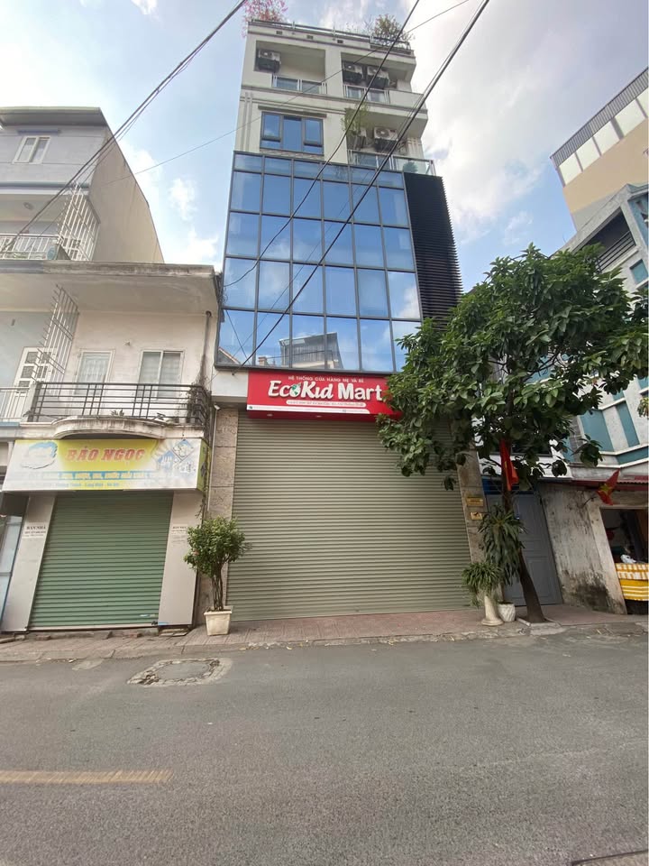 Bán gấp tòa nhà mặt phố Xã Đàn 2, Đống Đa, 79m², giá 41.5 tỷ - Đầu tư sinh lời cao!