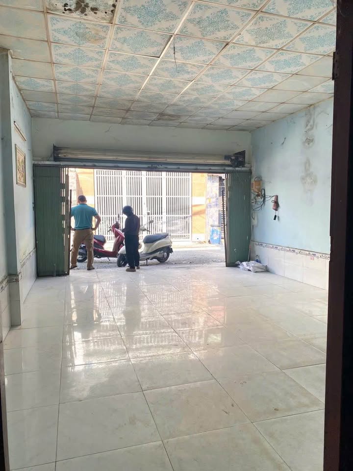 Nhà cho thuê mặt tiền Đoàn Thị Kia, Dĩ An 75m² chỉ 4.5 triệu - Tiện lợi cho kinh doanh!