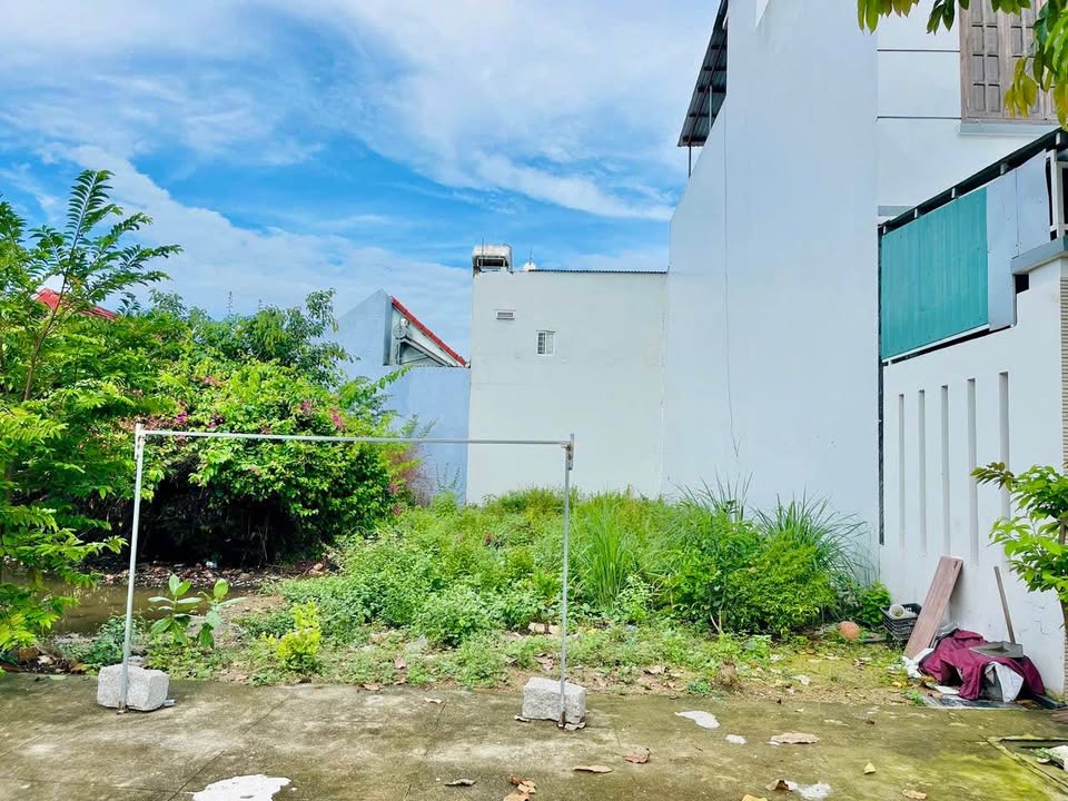 Đất tái định cư Diên Toàn - Diên Khánh 120m² giá 2.69 tỷ - Vị trí đẹp, thuận tiện!