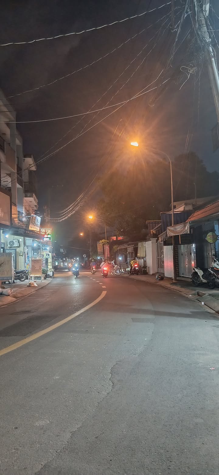 Căn hộ dịch vụ 159m² đường Đỗ Xuân Hợp giá 10 tỷ - Đầu tư sinh lời cao!