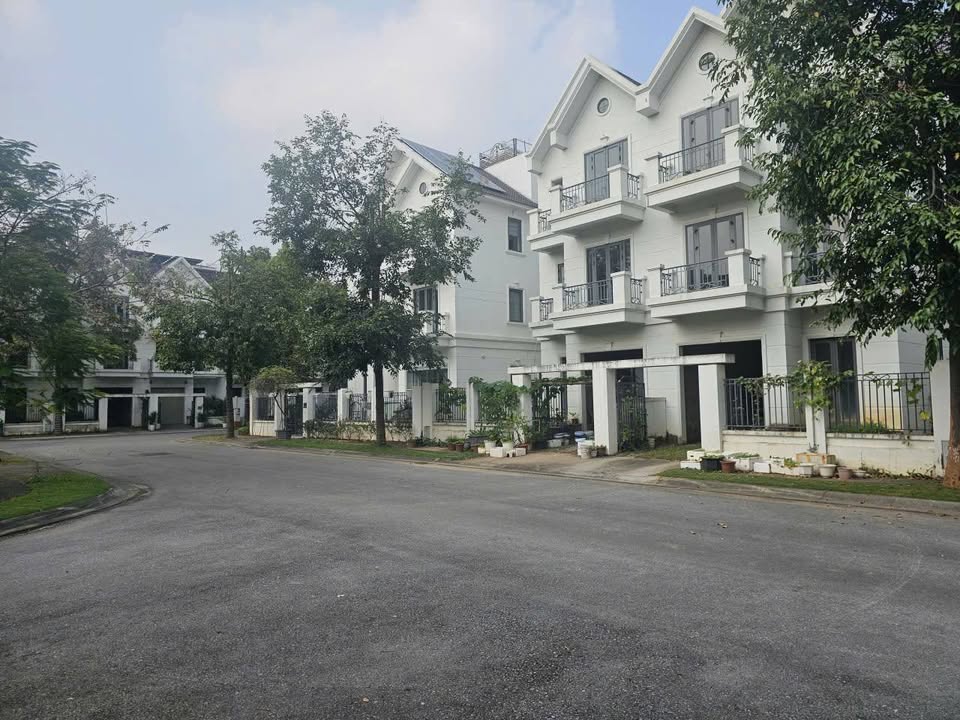 Biệt thự 3 tầng Times Garden Vĩnh Yên 200m² - Không gian sống đẳng cấp chờ bạn!