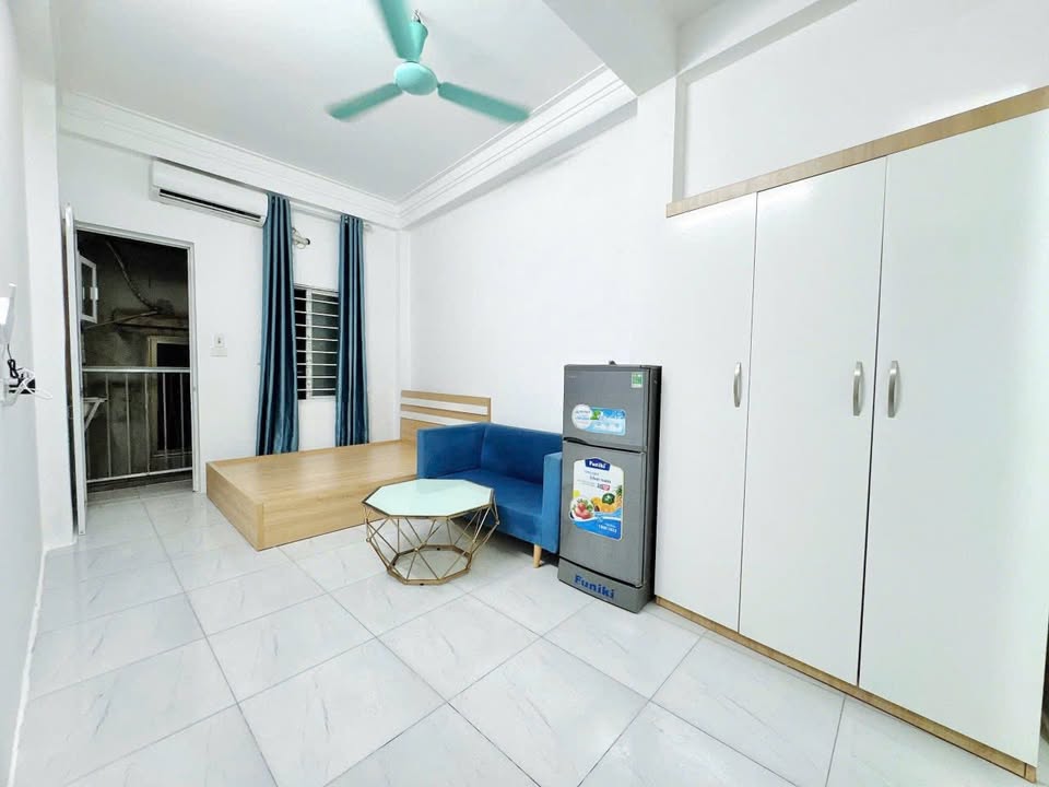 Căn hộ CCMN cho thuê quận Cầu Giấy 3.8 triệu - Ô tô đỗ cửa ngay!