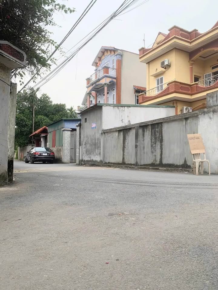 Đất nền Tiến Thắng Mê Linh 92.8m² giá 4.1 tỷ - Vị trí đắc địa, sổ đỏ chính chủ!