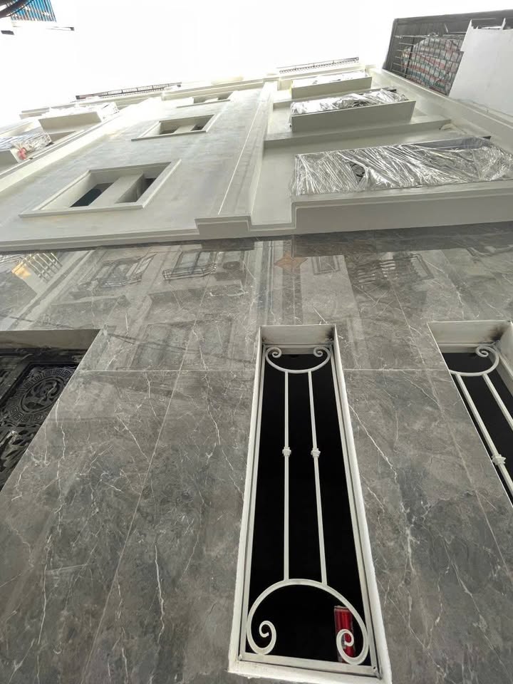 Chung cư mini Định Công 51m² giá 16 tỷ - Nhà đẹp, pháp lý rõ ràng!