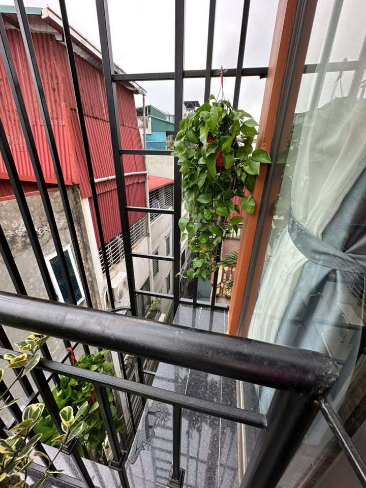 Căn hộ cho thuê Ngõ 28 Âu Cơ 70m² giá thỏa thuận - Thiết kế hiện đại, đầy đủ nội thất!