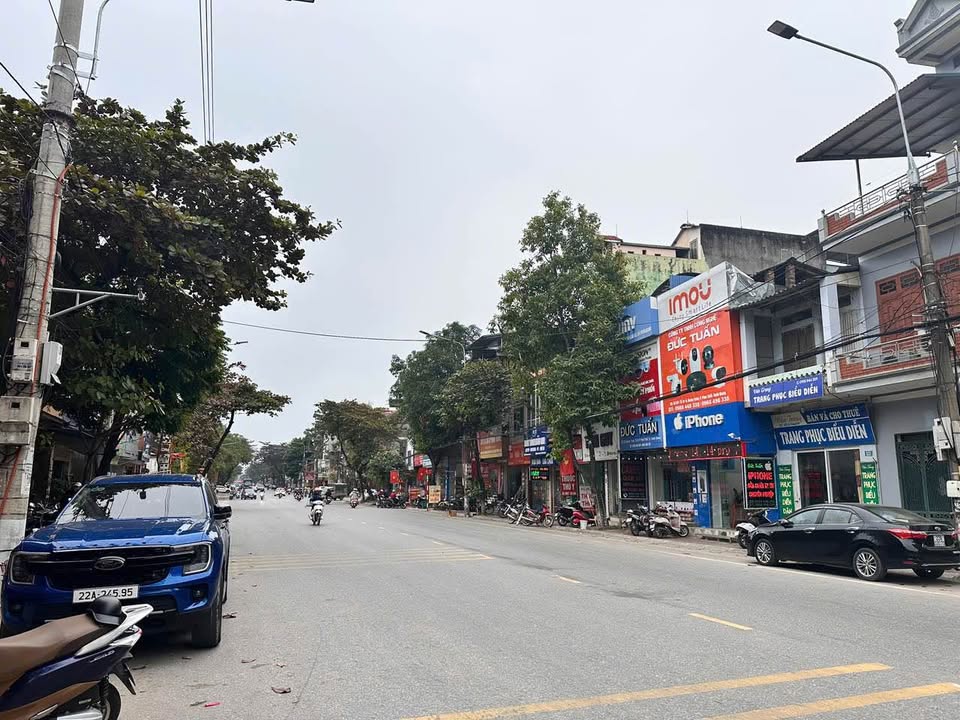 Nhà phố Quang Trung Tuyên Quang 250m² - Mặt tiền 5m, Kinh doanh sầm uất!