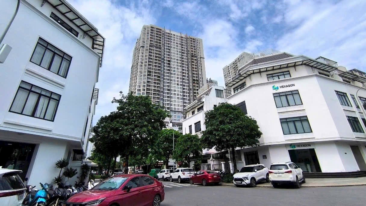 Bán gấp nhà góc 4 tầng mặt đường Nguyễn Văn Giáp 83m² giá 30 tỷ - Cơ hội đầu tư hiếm có!