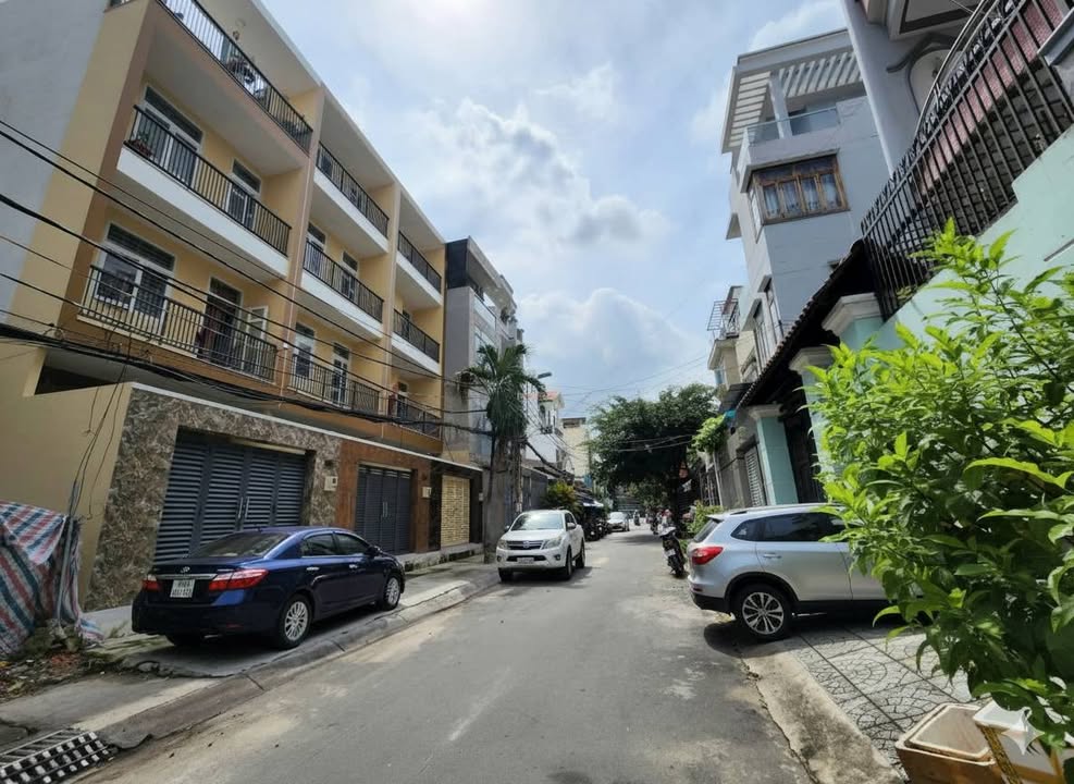 Nhà cho thuê nguyên căn 250m² Đinh Bộ Lĩnh, Bình Thạnh - Giá chỉ 26 triệu/tháng