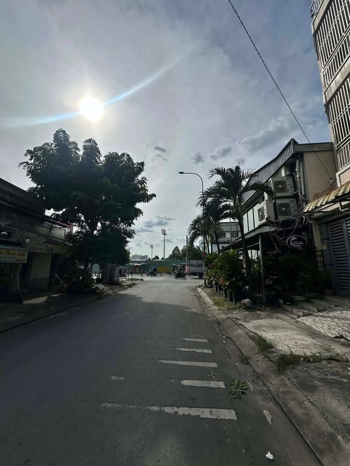 Nhà nguyên căn đường Hồ Thành Biên quận 8, 64m² giá 17 triệu - Tiện kinh doanh mọi ngành nghề!