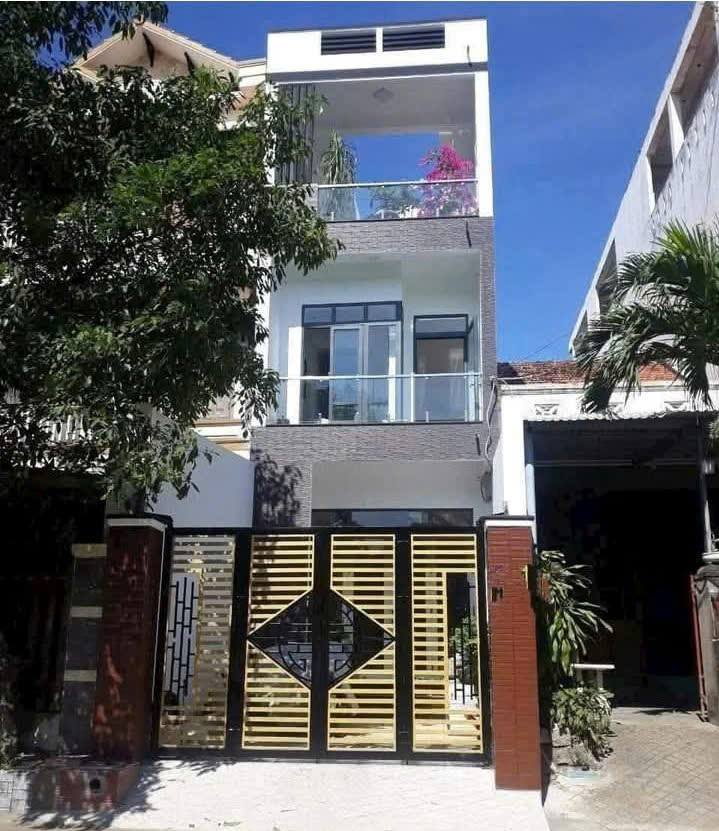 Nhà đẹp 2 mê rưỡi tại Đường Mạc Thị Bưởi, Tuy Hòa 84.4m² giá 2 tỷ - Sẵn sàng vào ở ngay!