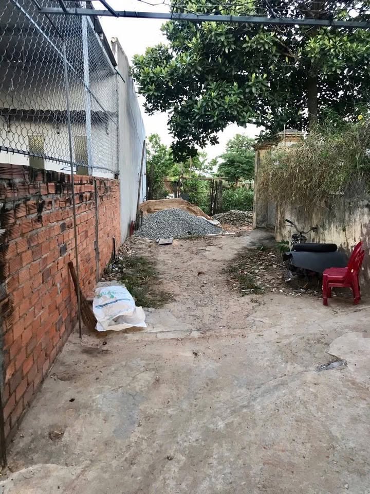 Bán đất thổ cư Tiến Lợi Phan Thiết 140m² giá 1.1 tỷ - Đường bê tông ô tô vào tận nơi!