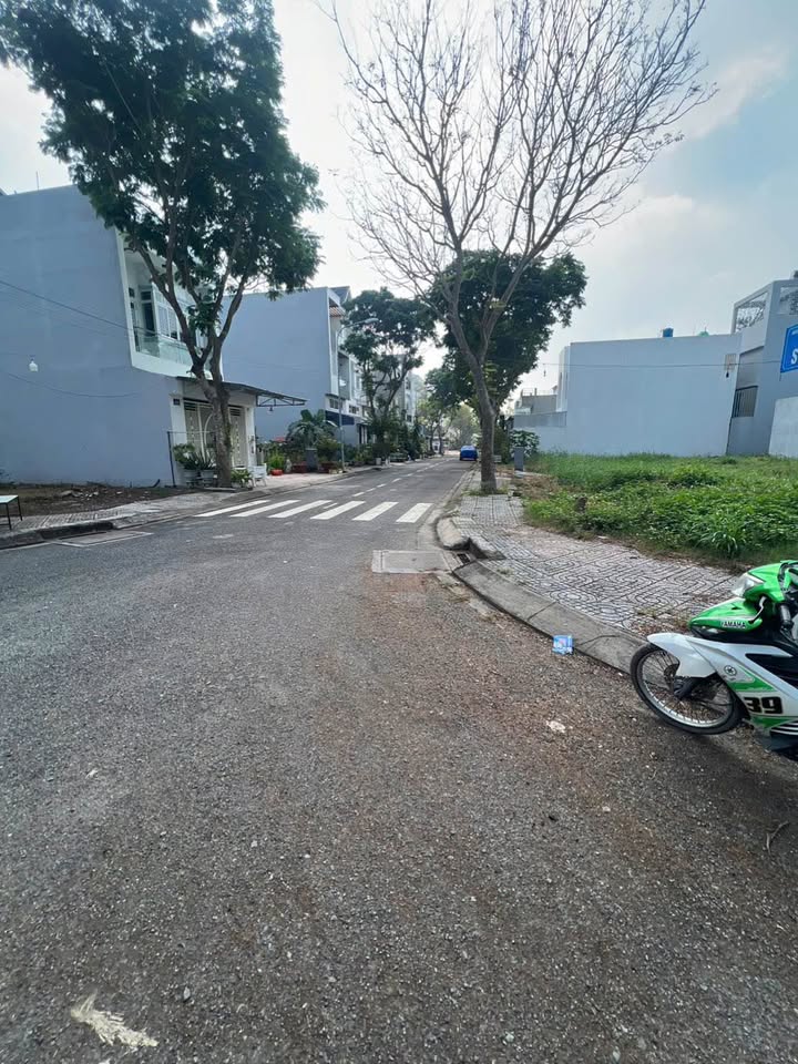 Đất nền Bến Lức 132m² giá 6.5 tỷ - Lô góc 2 mặt tiền kinh doanh sầm uất!