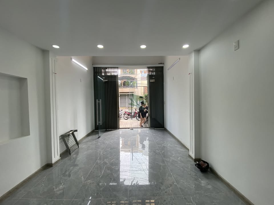 Cho thuê nhà ở và kinh doanh mặt tiền Nha Trang 55m² giá 20 triệu - Vị trí đắc địa!