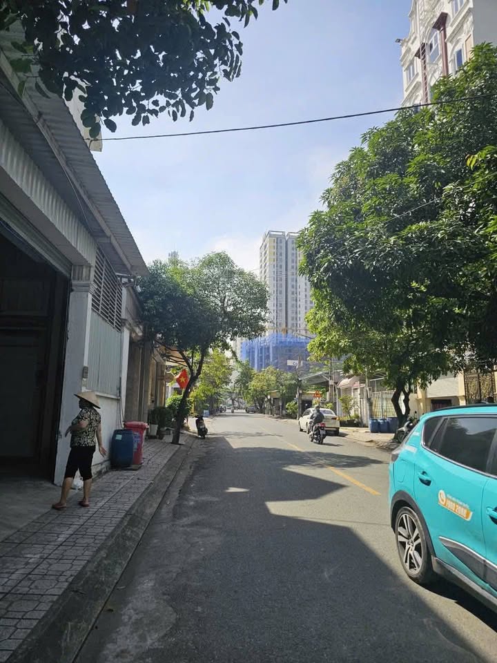 Đất 2 mặt tiền Tân Lập 327m² giá 26.5 tỷ - Đón đầu sóng Metro!