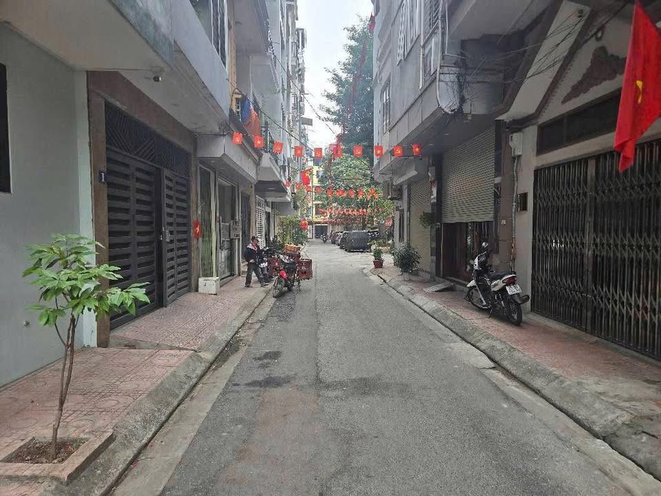 Nhà phố Hồng Hà Ba Đình 48m² giá 21,2 tỷ - Đầu tư sinh lời ngay!