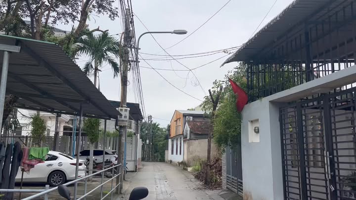 Nhà đẹp hẻm Nguyễn Đình Chiểu, Quảng Ngãi 155m² giá 2 tỷ - Không gian mở thoáng đãng!